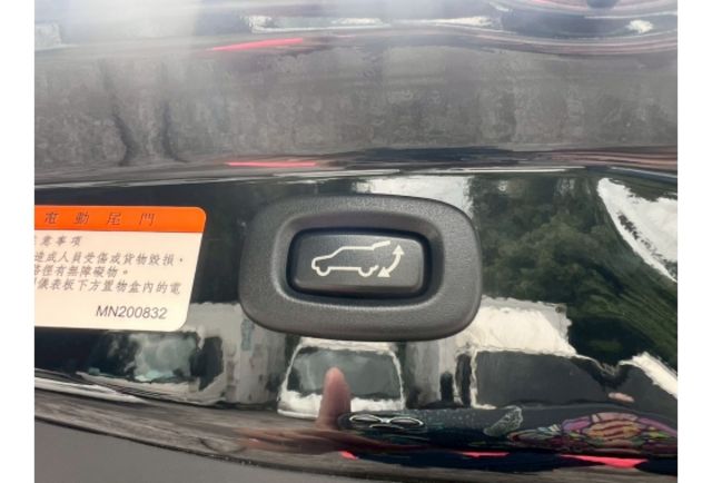 Mitsubishi OUTLANDER  第18張相片