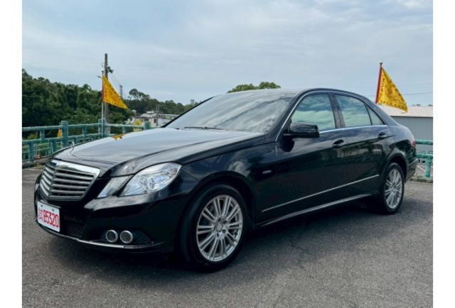 Benz E220  第1張相片