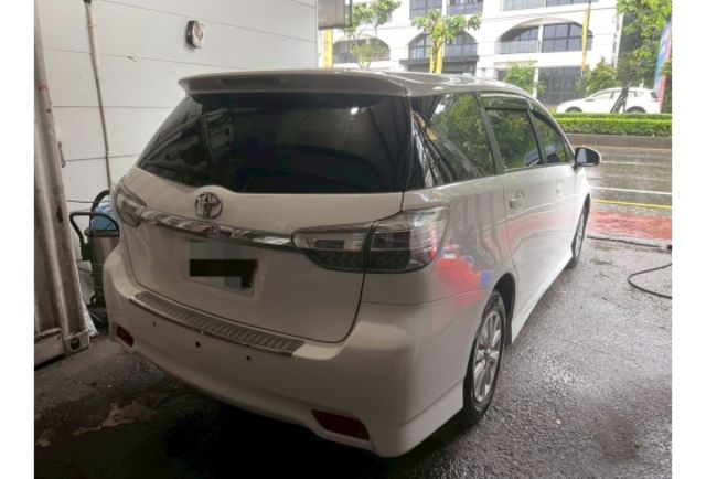 Toyota WISH  第4張相片
