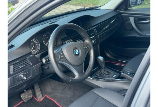 BMW 323I  第7張相片