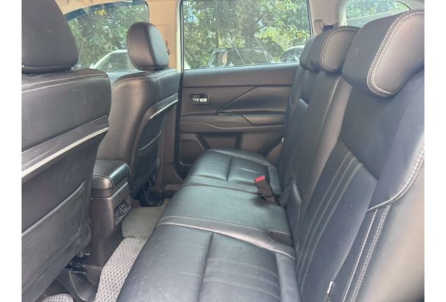 Mitsubishi OUTLANDER  第8張相片