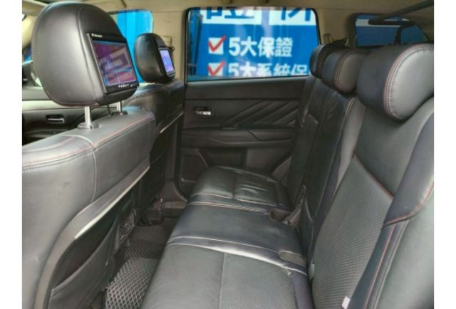 Mitsubishi OUTLANDER  第14張相片