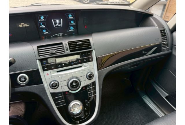 LUXGEN 7 MPV  第9張相片