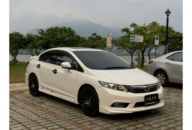 Honda CIVIC  第1張相片