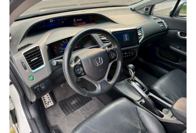 Honda CIVIC  第6張相片