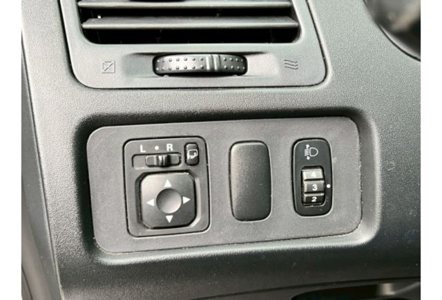 Mitsubishi ZINGER  第13張相片