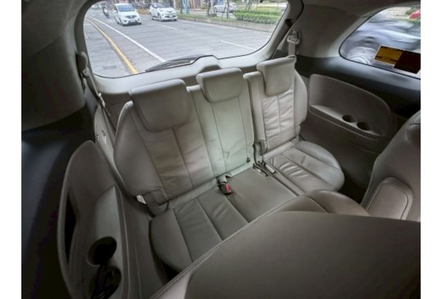 Toyota PREVIA  第7張相片