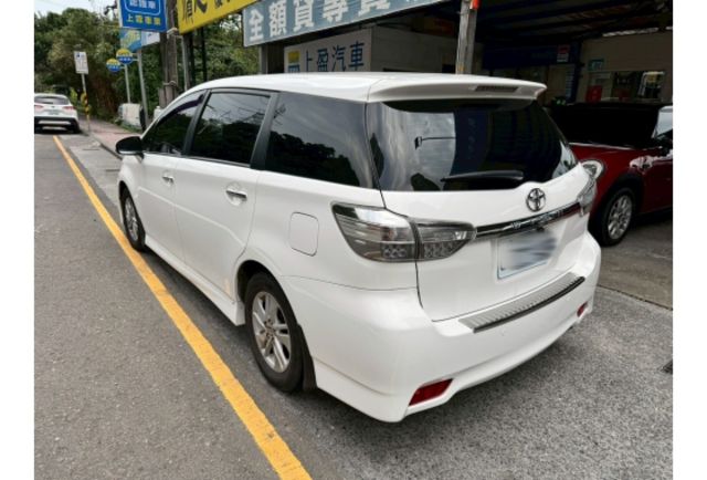 Toyota WISH  第4張相片