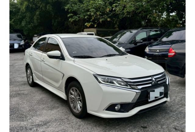 Mitsubishi FORTIS  第3張相片