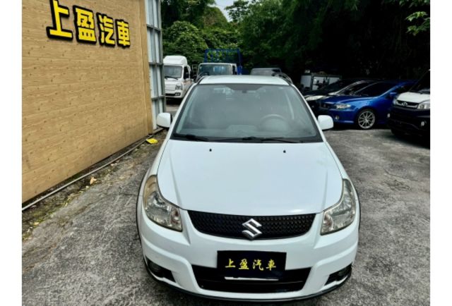 Suzuki SX4  第2張相片