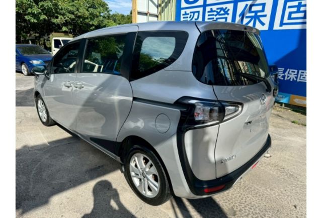 Toyota SIENTA  第6張相片
