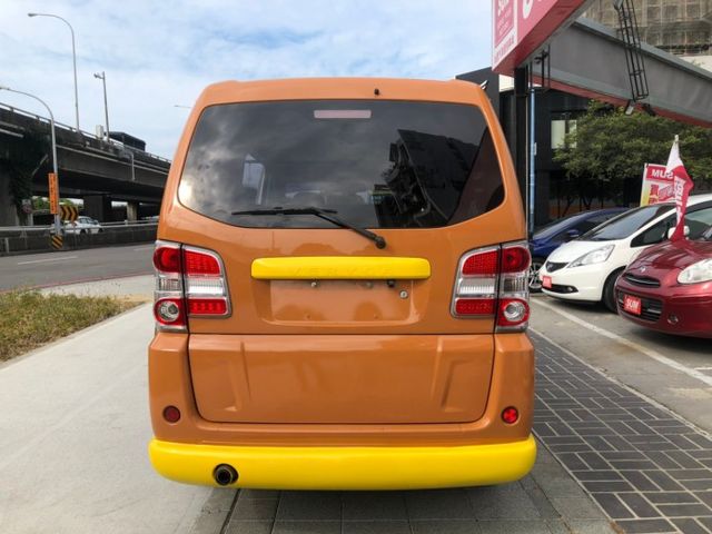 只跑3萬!! 超可愛拉拉熊造型菱利★倒車影像行車紀錄器★廣告宣傳的最佳助手★多用途8人座★娃娃車、行動餐車、咖啡車~  第15張相片