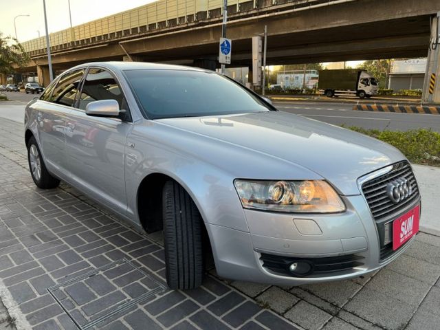 A6 tubro 大保養已完成 天窗定速恆溫導航雙電動記憶座椅內裝綿  第2張相片