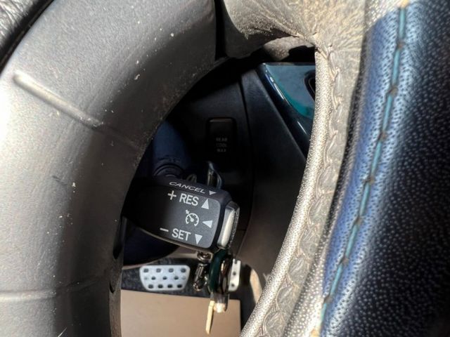 2.0E恆溫空調/定速/電摺後照鏡/倒車顯影/電動椅/前後霧燈日型燈/自動頭燈/循跡防滑  第15張相片