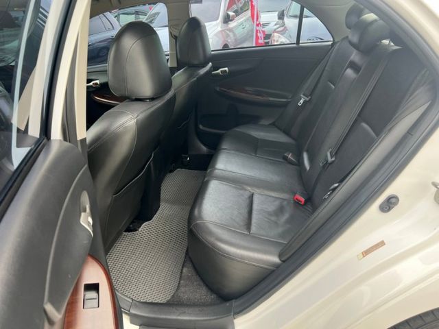 簡單造就非凡!不只是代步車更堪稱是代步車神!G版天窗/定速/恆溫/抬顯/導航/藍芽/快控/霧燈  第10張相片