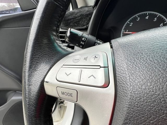 簡單造就非凡!不只是代步車更堪稱是代步車神!G版天窗/定速/恆溫/抬顯/導航/藍芽/快控/霧燈  第18張相片