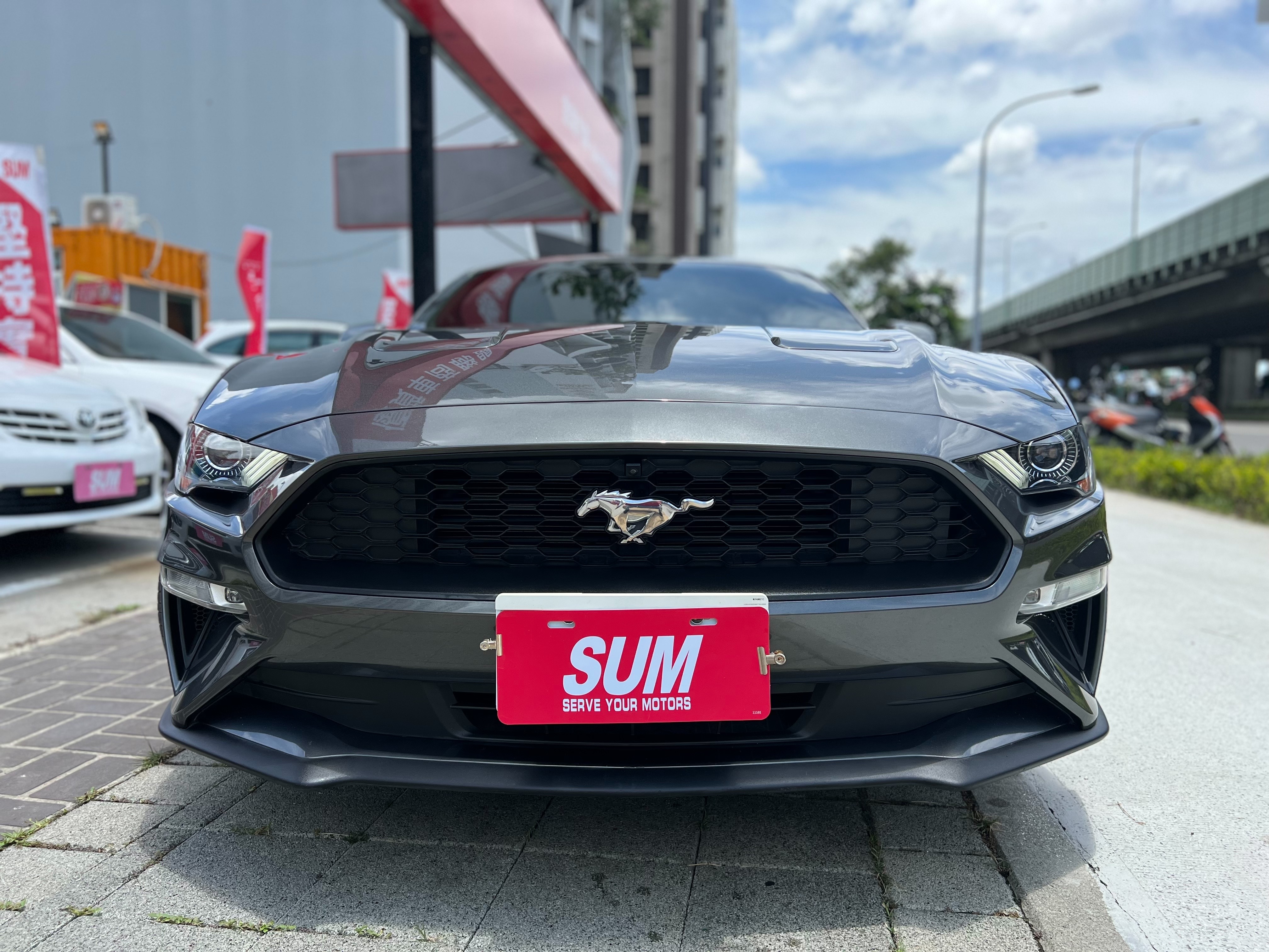 小改款十速手自排/數位儀表板/360度環景/8吋多功能彩色觸控螢幕/方向盤加熱/循跡防滑/電熱椅  第2張相片