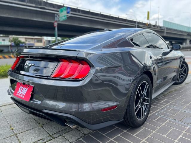 小改款十速手自排/經典肌肉車 / 環景 / 電熱通風椅 /遠程發動/CARPLAY  第6張相片