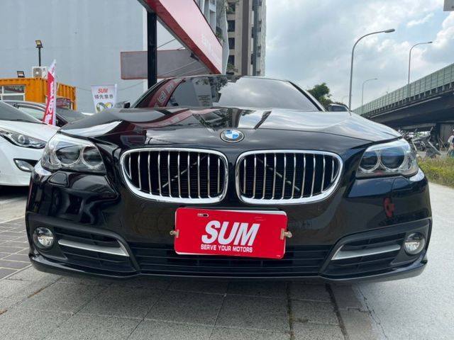 5 SERIES SEDAN F10  第2張相片