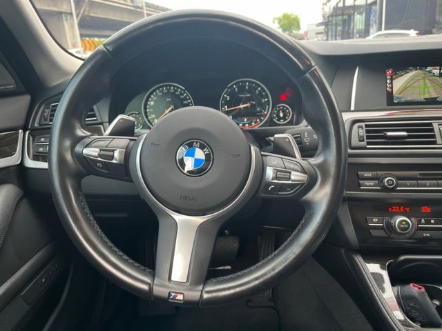 5 SERIES SEDAN F10  第11張相片