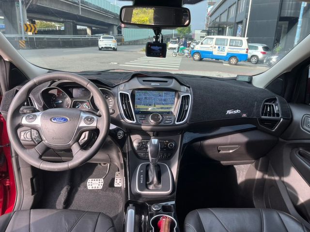 頂級旗艦版 2.0L/4WD/跟車/自動煞停/腳踢電尾門/全景天窗/盲點/倒車顯影/CarPlay  第10張相片