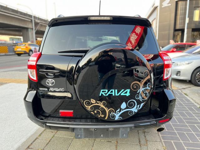 日系進口休旅車2.4 G版頂級款 認證車 六安/定速/恆溫/電動椅/導航/倒車顯影/天窗  第5張相片