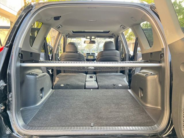 日系進口休旅車2.4 G版頂級款 認證車 六安/定速/恆溫/電動椅/導航/倒車顯影/天窗  第13張相片
