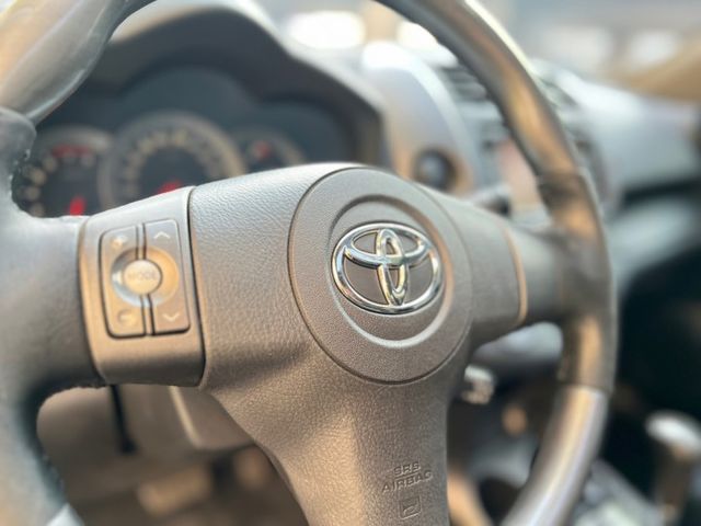 日系進口休旅車2.4 G版頂級款 認證車 六安/定速/恆溫/電動椅/導航/倒車顯影/天窗  第14張相片