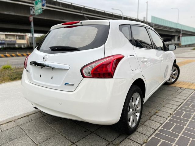 【僅跑7萬】【即刻下定送安卓機】認證車享保固兩年來源單純買賣簡單  第6張相片