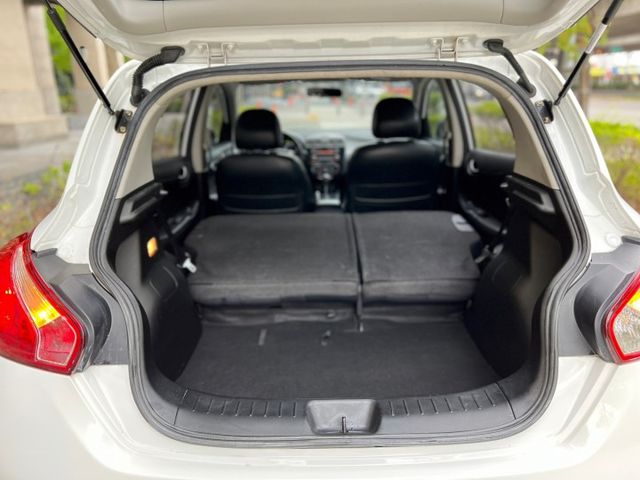 【僅跑7萬】【即刻下定送安卓機】認證車享保固兩年來源單純買賣簡單  第8張相片