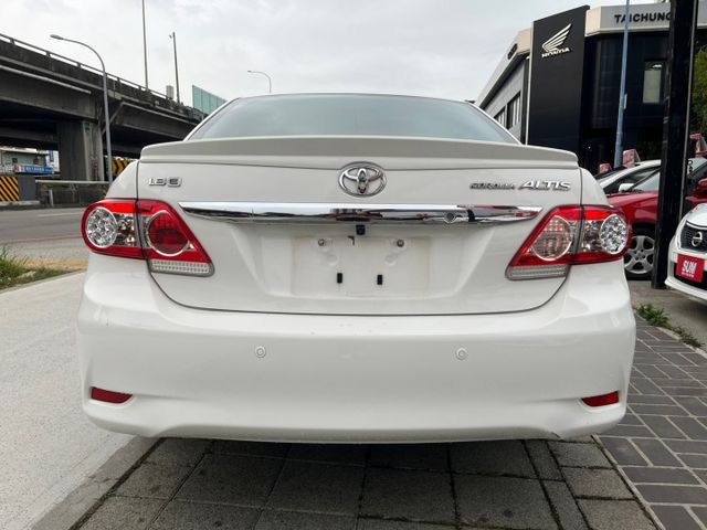 前車主顧車 無待修免整理 認證車 安卓機 /倒車顯影/電動後照鏡/抬頭顯示  第5張相片