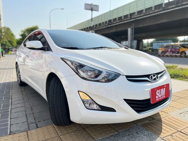 便宜又大碗/一手認證車/導航/倒車顯影/電折後視鏡/藍芽音樂/自動頭燈  第3張相片