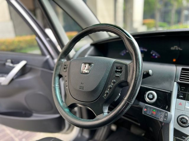 【實車實價里程保證】五大保固 / 實跑11萬 / 認證車 / 稀有白色/電動滑門  第7張相片