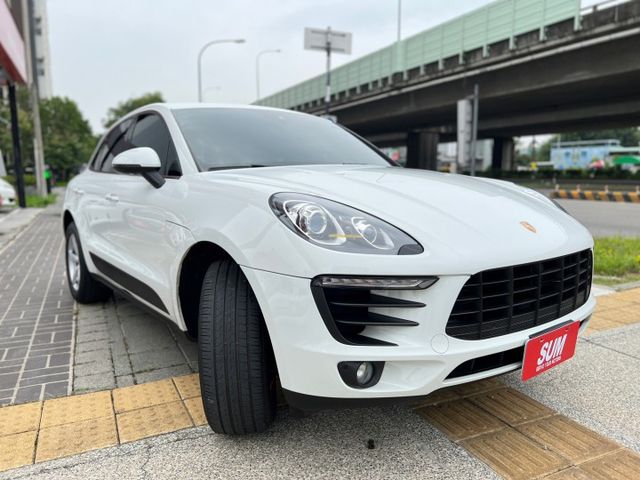 一手女用原廠保養/僅跑七萬(剛保養完)ACC智慧巡航/車道偏離/14向記憶座椅/三區恆溫/駕駛模式切換/電子手剎/電尾門  第3張相片