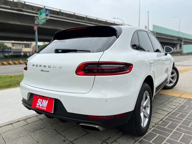一手女用原廠保養/僅跑七萬(剛保養完)ACC智慧巡航/車道偏離/14向記憶座椅/三區恆溫/駕駛模式切換/電子手剎/電尾門  第4張相片