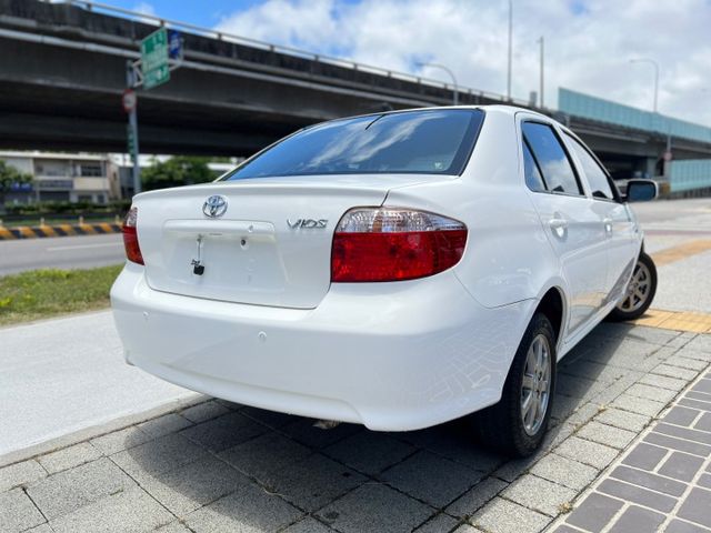 SUM保固/原廠保養/代步一流/媒體影音/藍芽/雙安/開不壞的車...  第4張相片