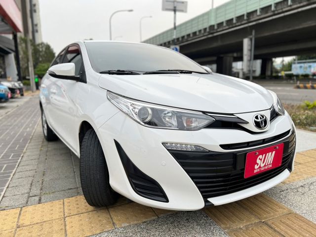 原廠保養/內外皆美/電折/自動大燈/藍芽支援/胎壓偵測/循跡防滑  第3張相片