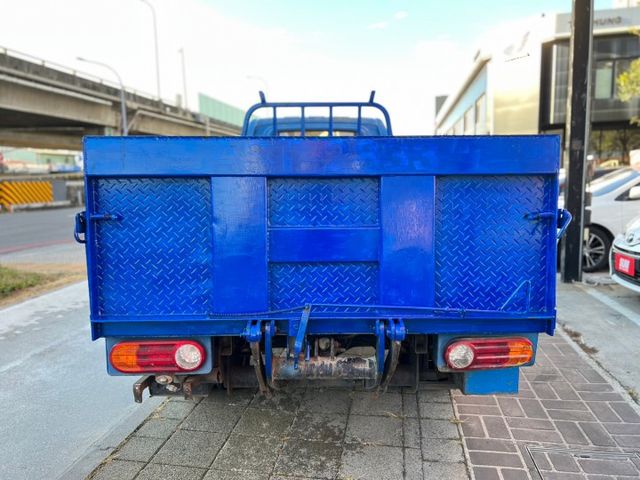 【實車實價】柴油小霸王 2.5尺升降尾門 發財好夥伴 開不壞的發財車  第6張相片