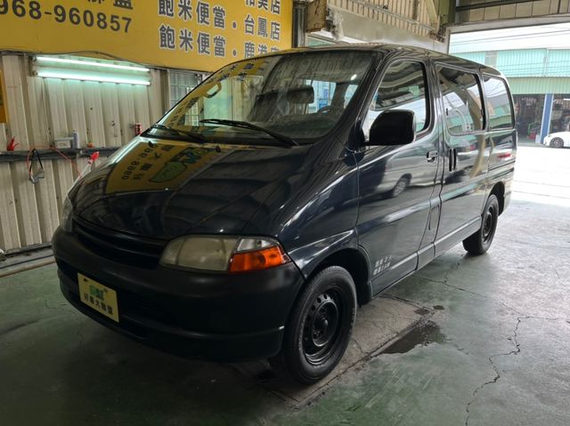TOYOTA豐田 HIACE  第1張相片