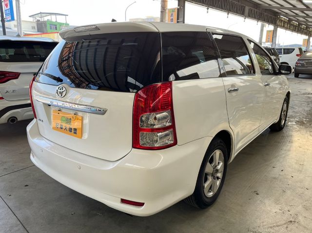 TOYOTA豐田 WISH  第2張相片