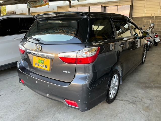 TOYOTA豐田 WISH  第5張相片