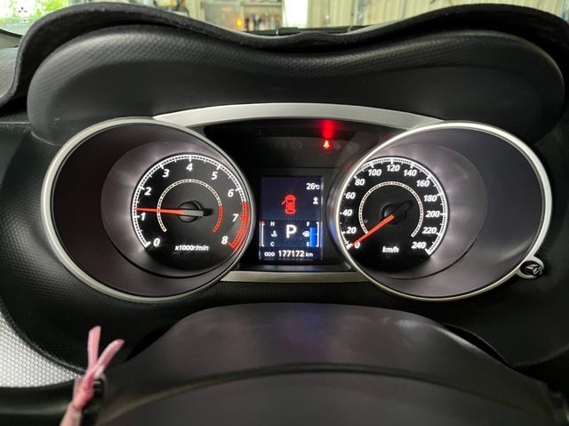 MITSUBISHI三菱 OUTLANDER  第2張相片