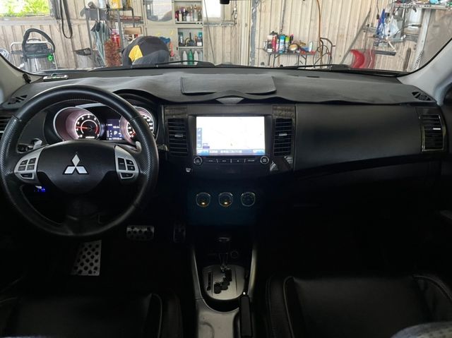 MITSUBISHI三菱 OUTLANDER  第5張相片
