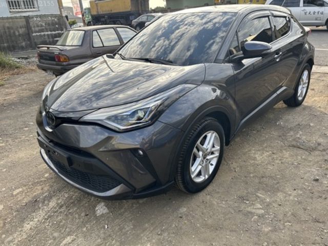 TOYOTA豐田 C-HR  第2張相片