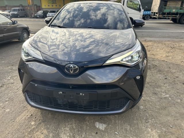 TOYOTA豐田 C-HR  第3張相片