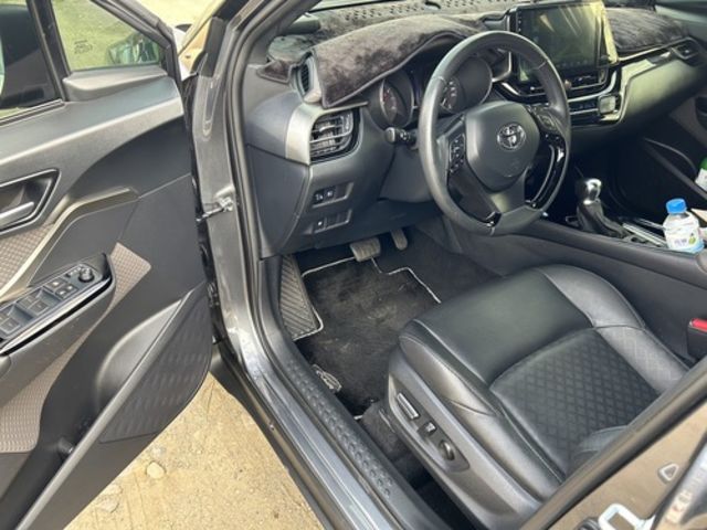 TOYOTA豐田 C-HR  第7張相片
