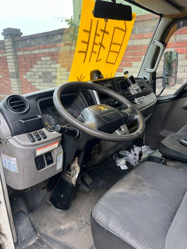 MITSUBISHI三菱 CANTER  第1張相片
