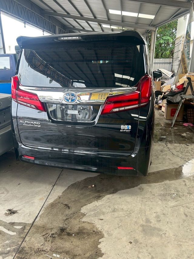 TOYOTA豐田 ALPHARD  第3張相片