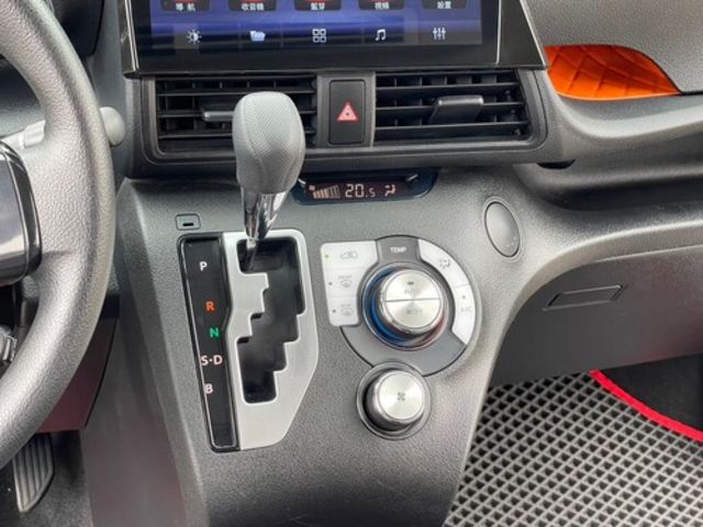 TOYOTA豐田 SIENTA  第11張相片