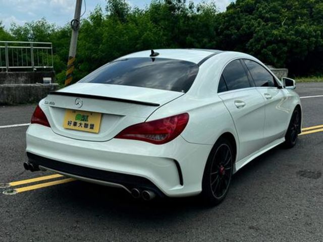 M-BENZ賓士 CLA250  第2張相片